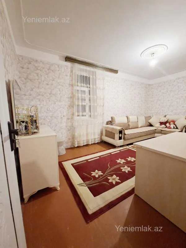 Satılır 2 otaqlı köhnə tikili 56 m²