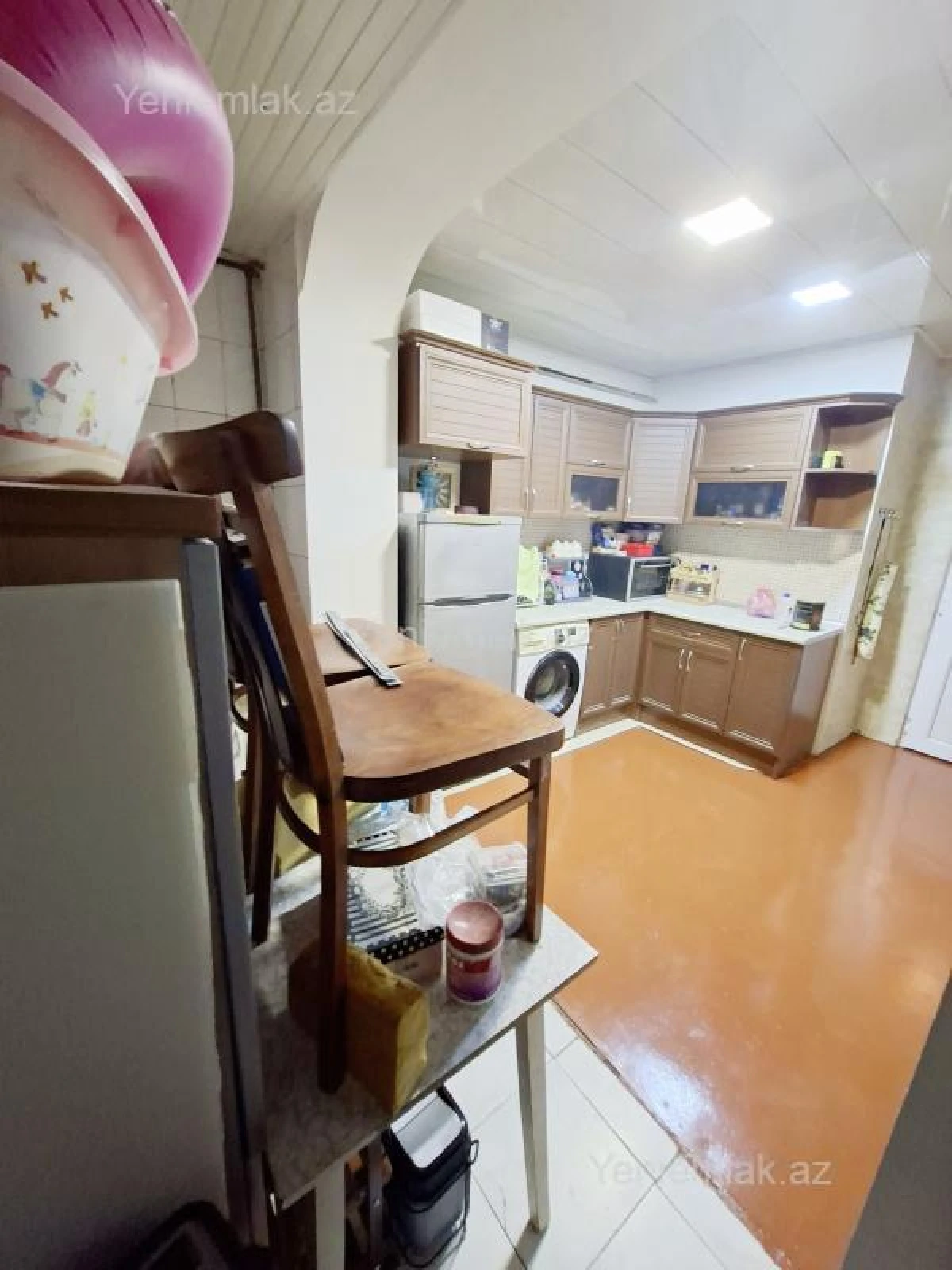 Satılır 2 otaqlı köhnə tikili 56 m²