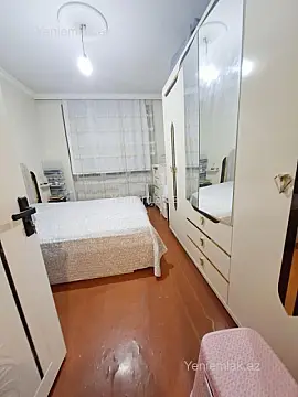 Satılır 2 otaqlı köhnə tikili 56 m²