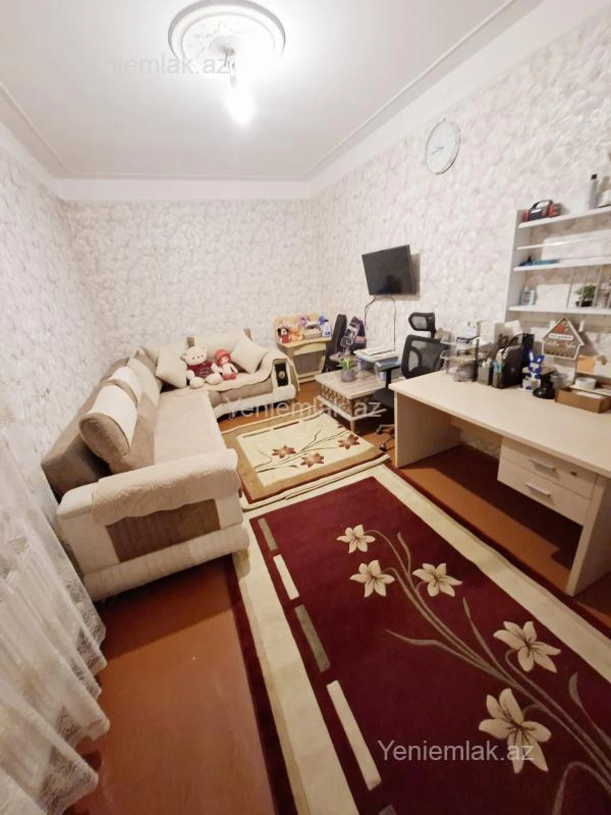 Satılır 2 otaqlı köhnə tikili 56 m²
