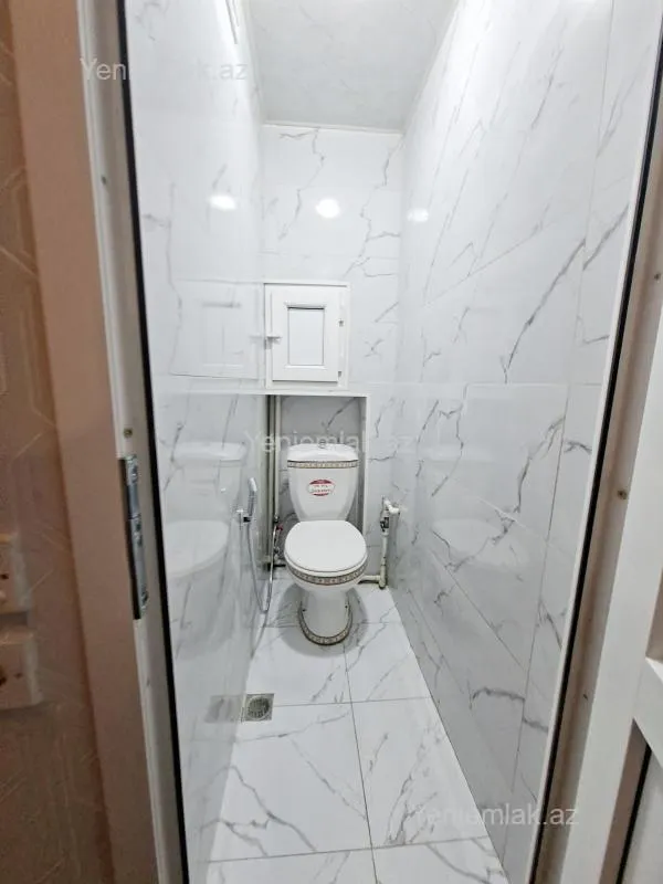 Satılır 2 otaqlı köhnə tikili 56 m²