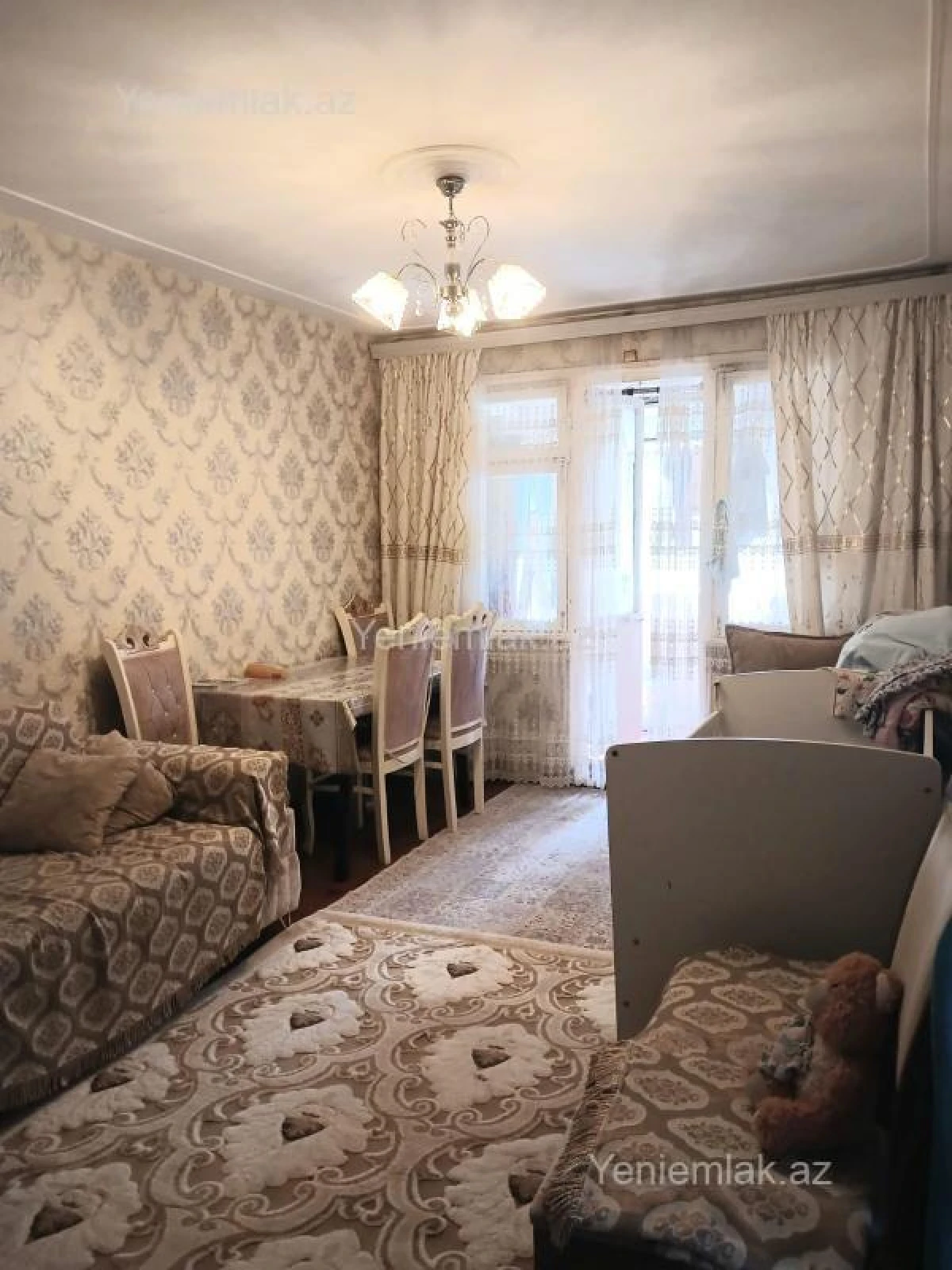 Satılır 2 otaqlı köhnə tikili 55 m²