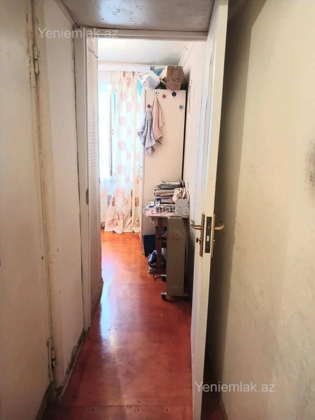 Satılır 2 otaqlı köhnə tikili 55 m²