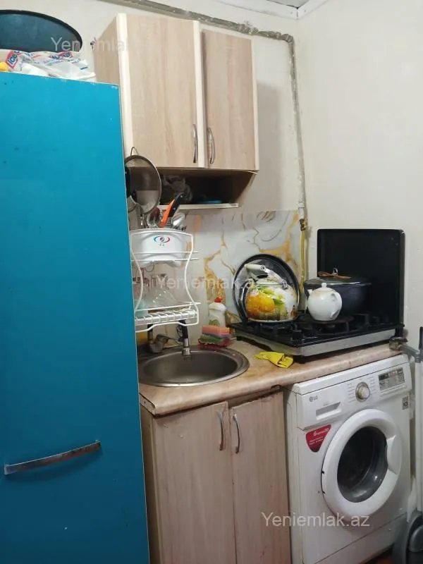 Satılır 2 otaqlı köhnə tikili 55 m²