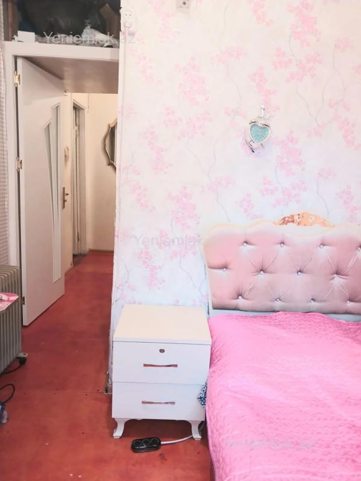 Satılır 2 otaqlı köhnə tikili 55 m²