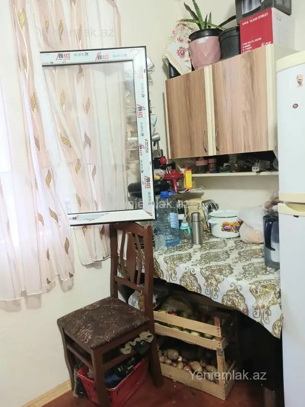 Satılır 2 otaqlı köhnə tikili 55 m²