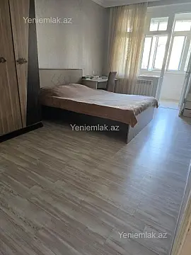 Satılır 4 otaqlı köhnə tikili 100 m²