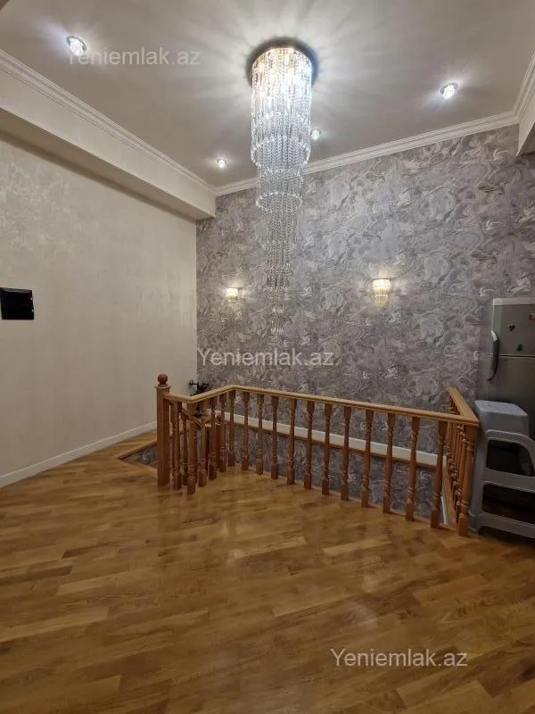 Satılır 5 otaqlı yeni tikili 250 m²
