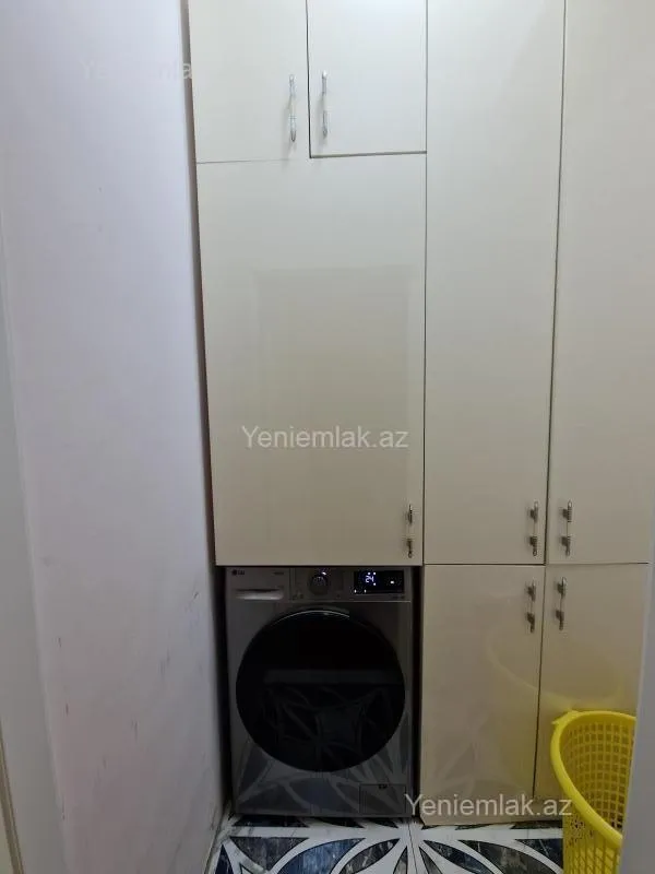 Satılır 5 otaqlı yeni tikili 250 m²