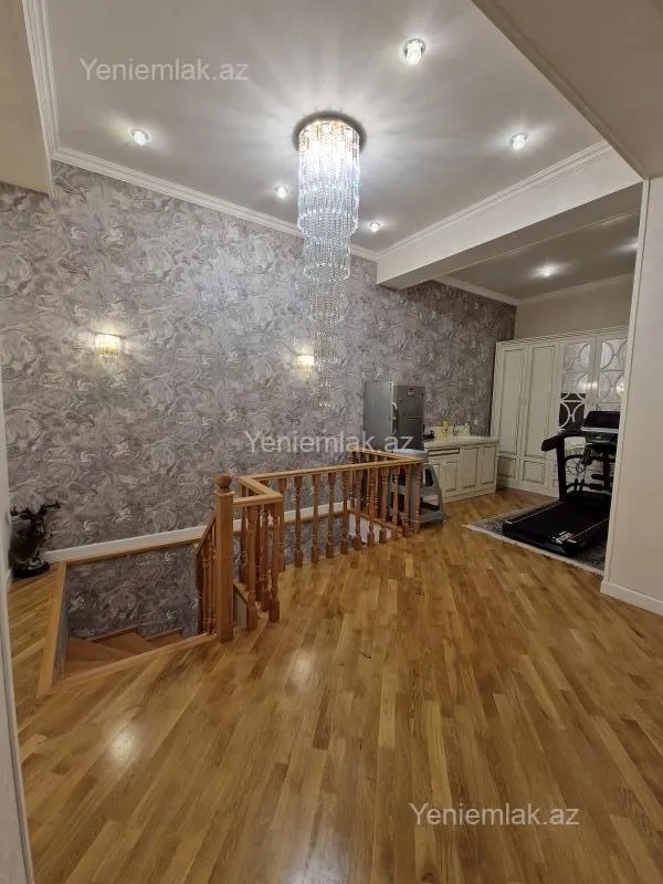 Satılır 5 otaqlı yeni tikili 250 m²