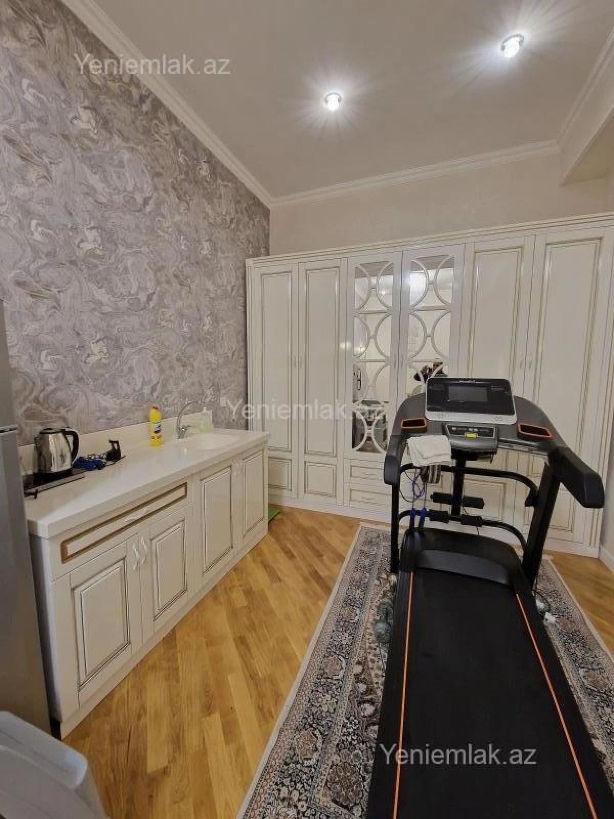 Satılır 5 otaqlı yeni tikili 250 m²