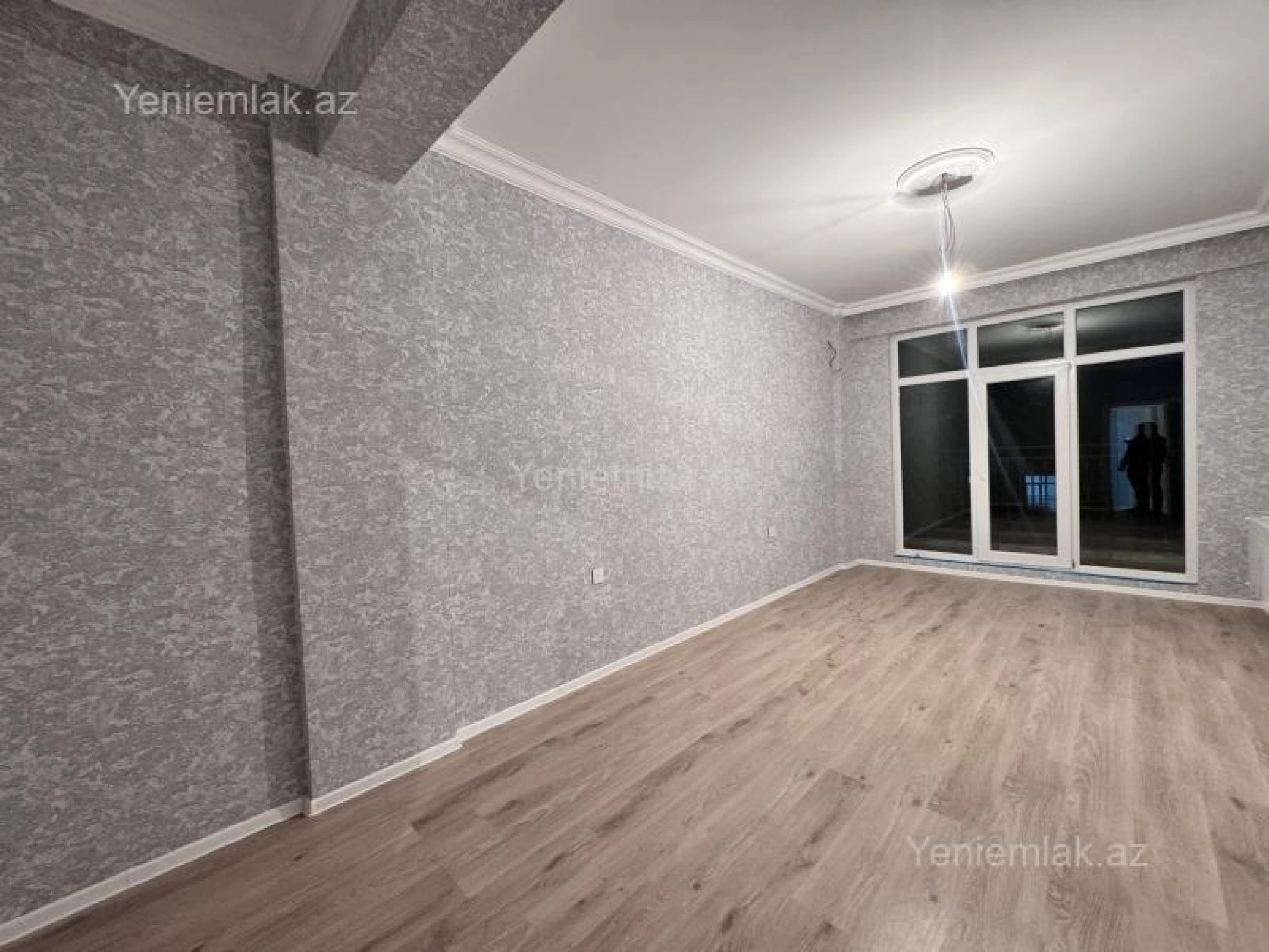 Satılır 2 otaqlı yeni tikili 72 m²