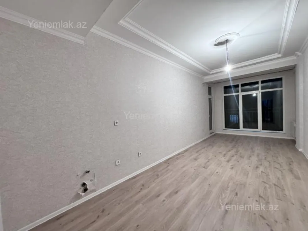 Satılır 2 otaqlı yeni tikili 72 m²