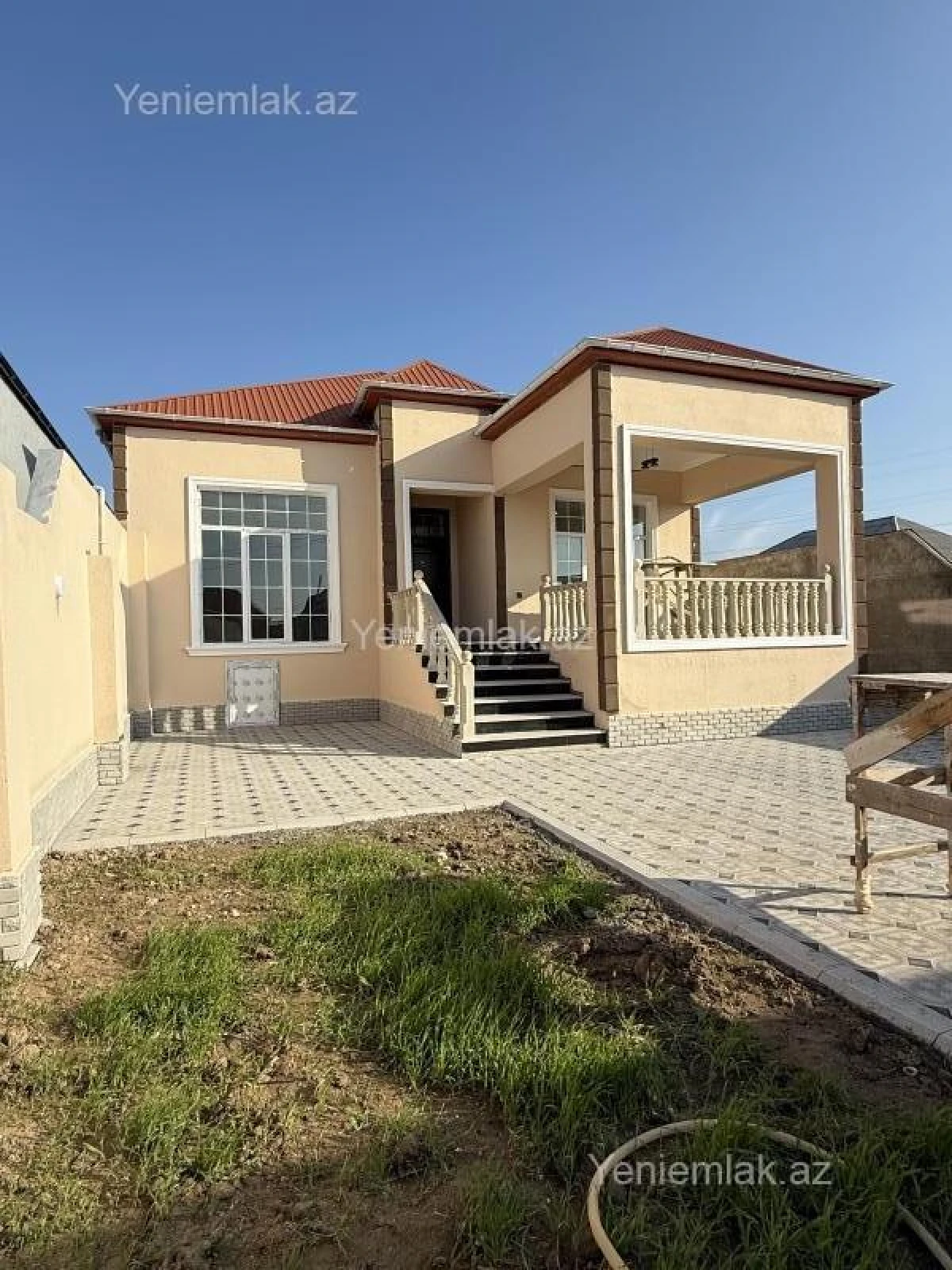 Satılır 4 otaqlı həyət evi 120 m²