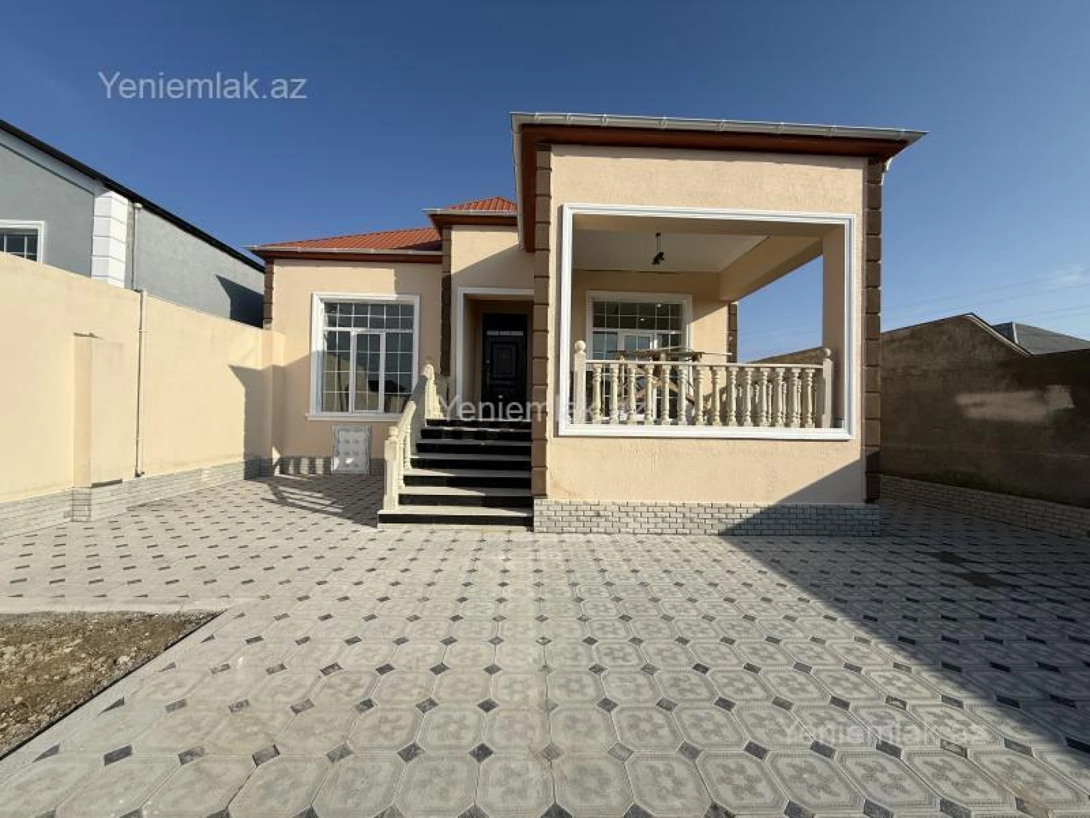 Satılır 4 otaqlı həyət evi 120 m²