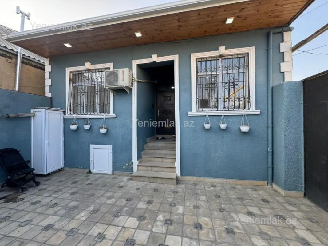Satılır 4 otaqlı həyət evi 120 m²