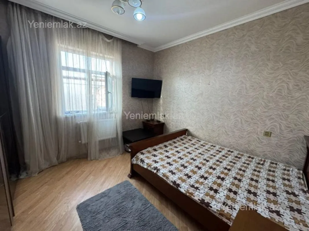 Satılır 4 otaqlı həyət evi 120 m²