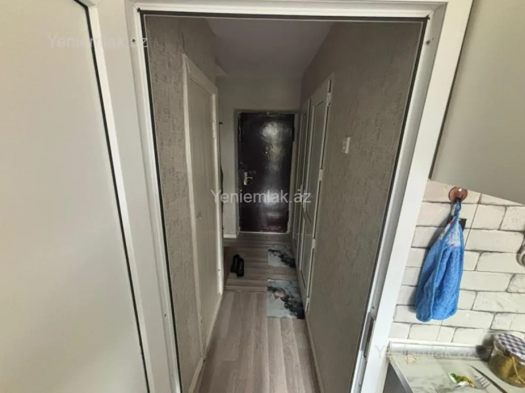 Satılır 4 otaqlı köhnə tikili 85 m²