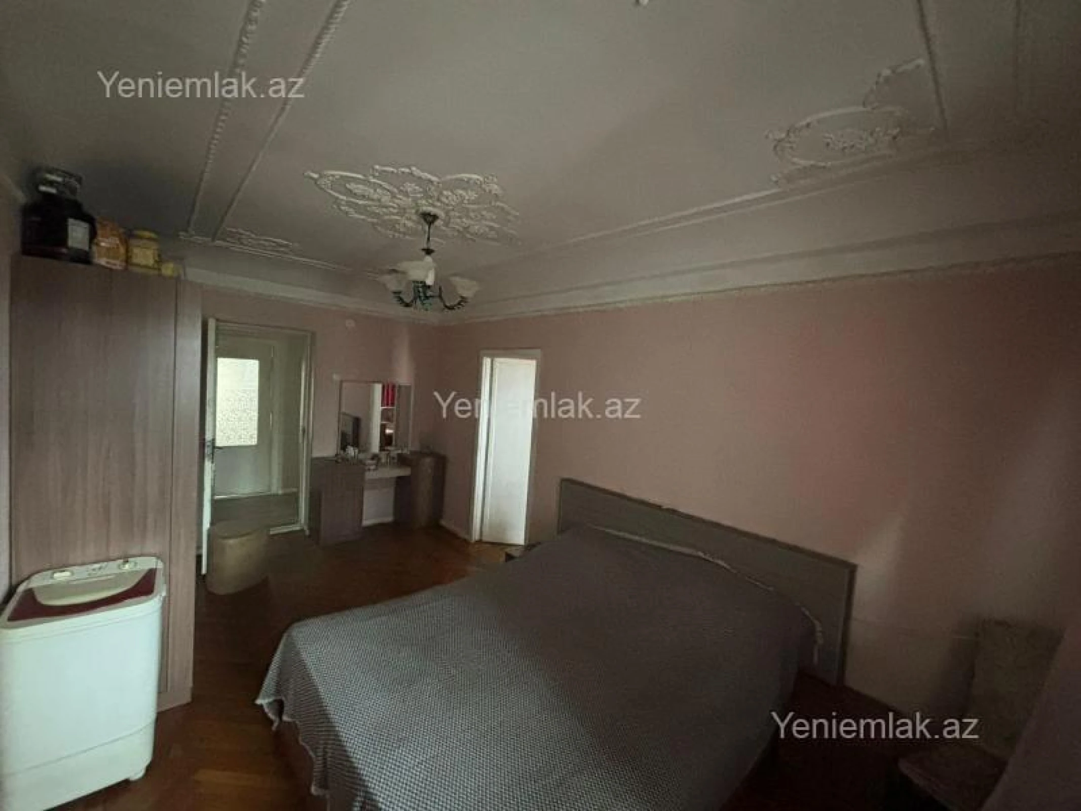 Satılır 4 otaqlı köhnə tikili 85 m²
