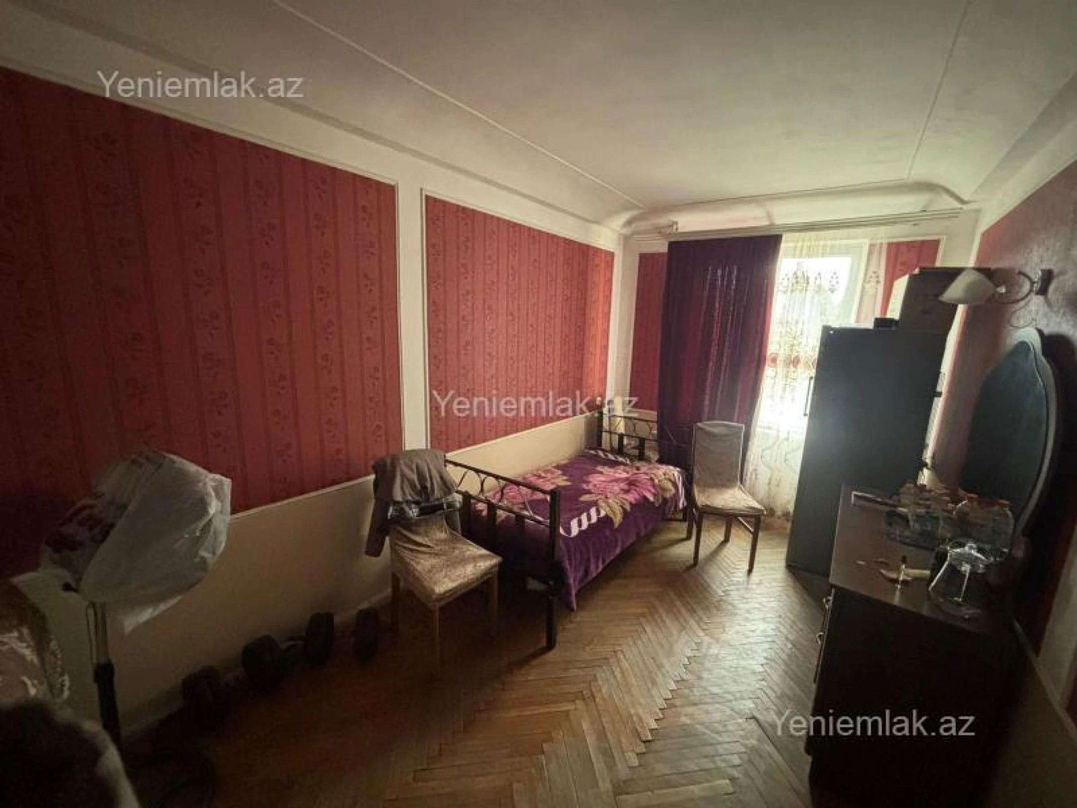 Satılır 4 otaqlı köhnə tikili 85 m²