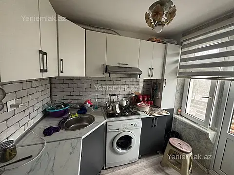 Satılır 4 otaqlı köhnə tikili 85 m² — Sumqayıt, 5-ci mikrorayon 4 otaq 85.00 m²