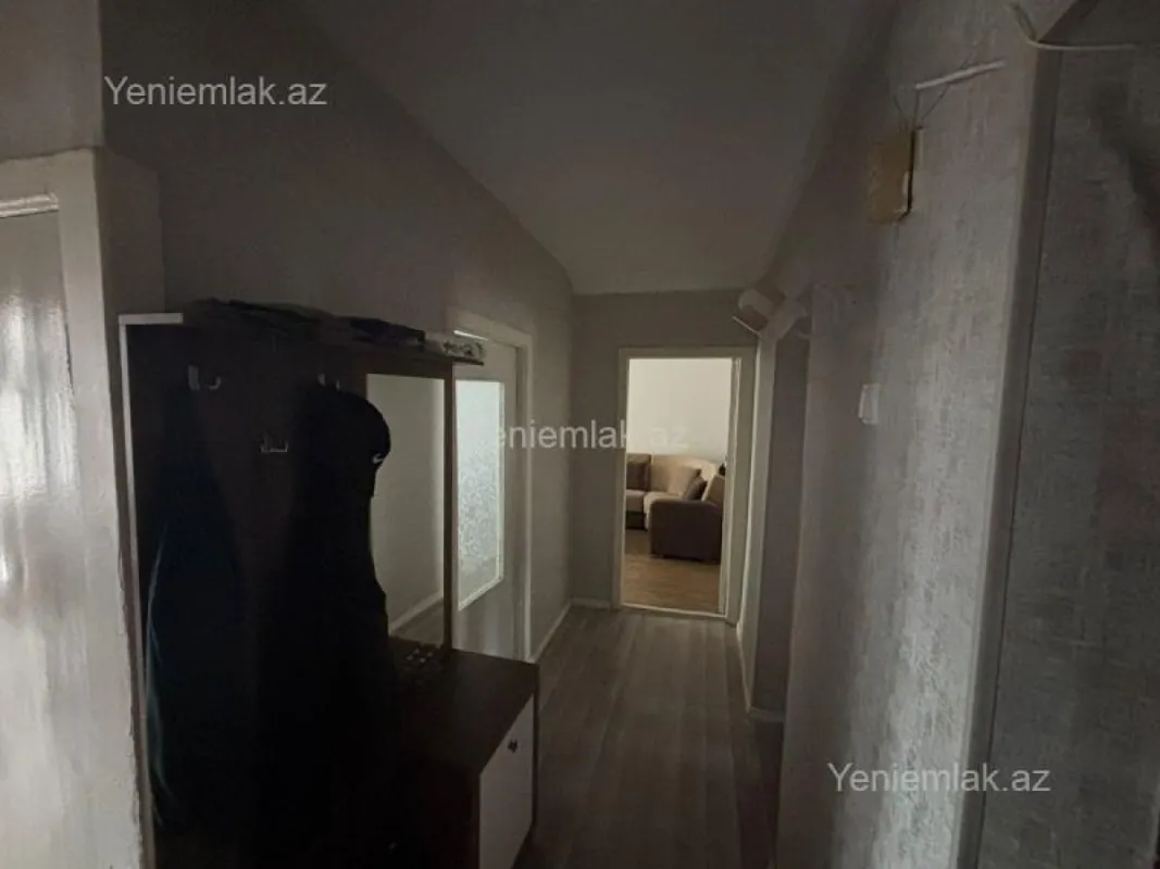 Satılır 4 otaqlı köhnə tikili 85 m²