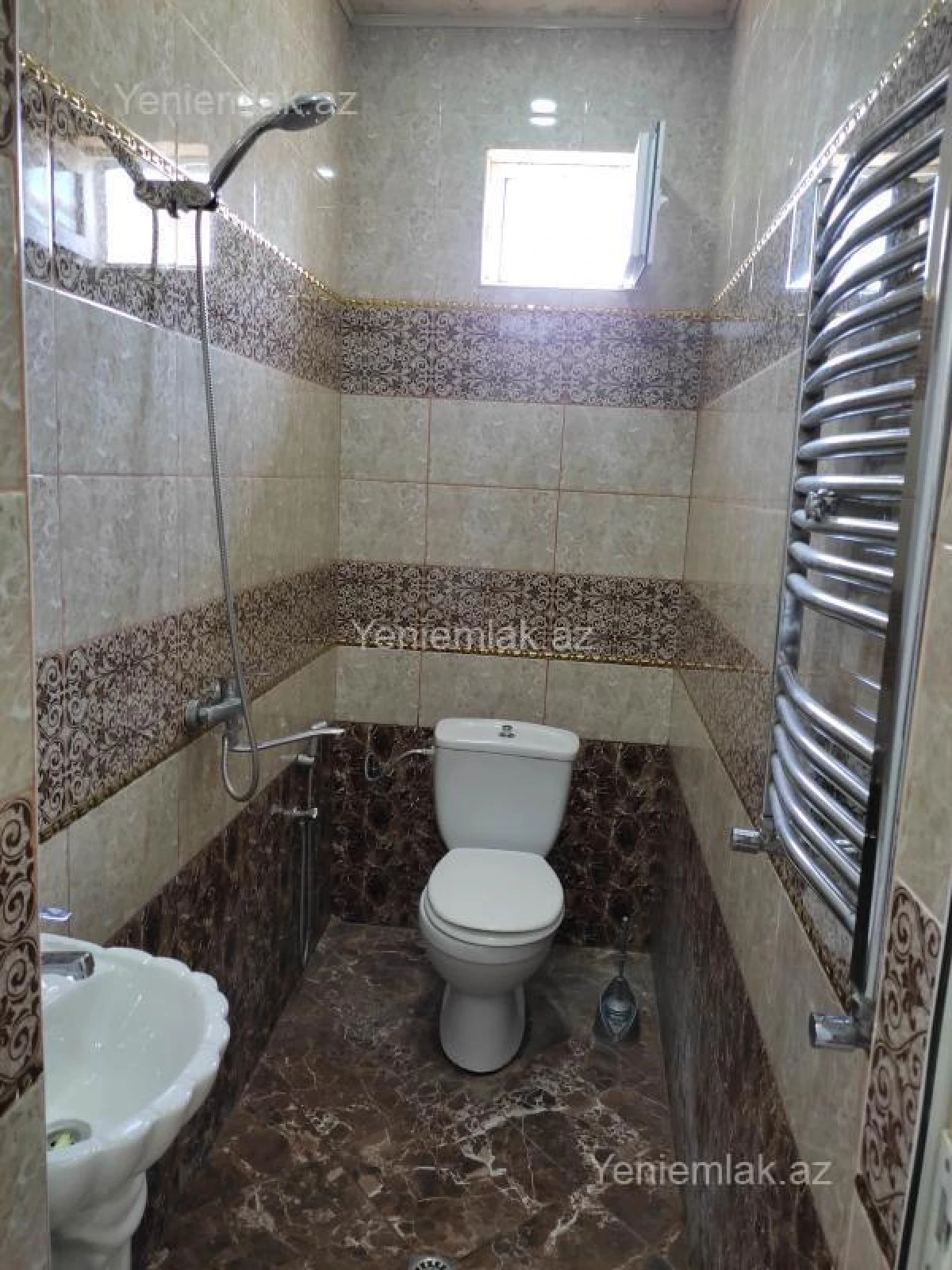 Satılır 4 otaqlı həyət evi 65 m²