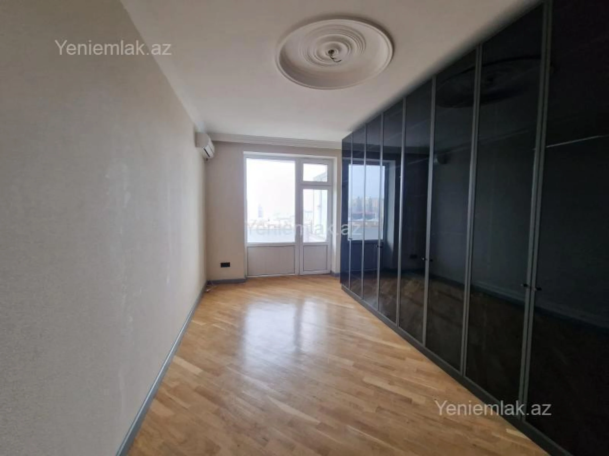 Satılır 4 otaqlı yeni tikili 168 m²