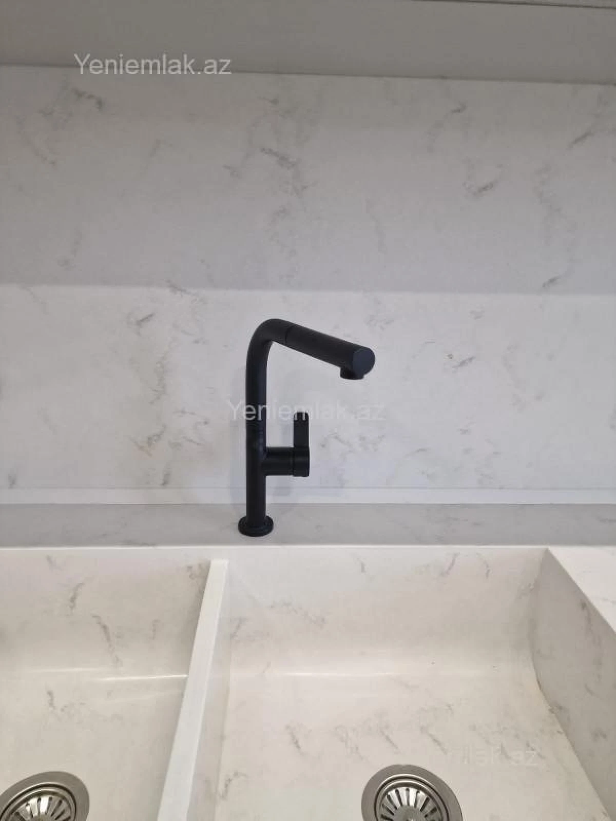 Satılır 4 otaqlı yeni tikili 168 m²