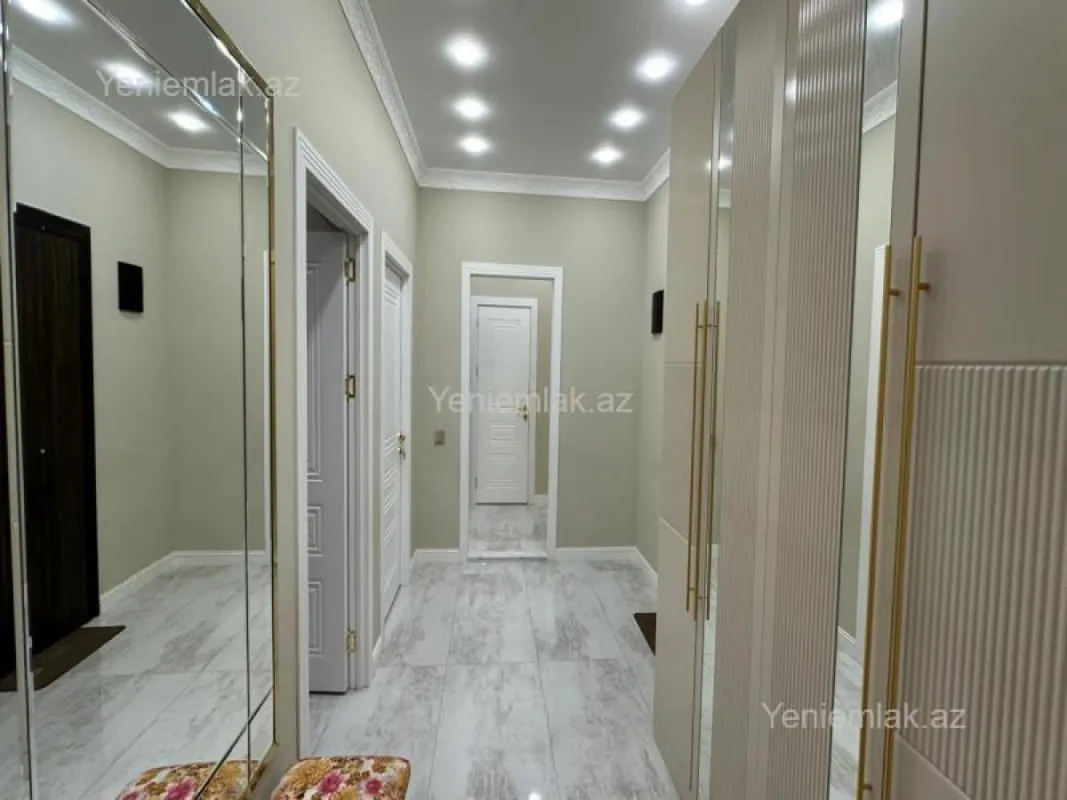 Satılır 2 otaqlı yeni tikili 85 m²
