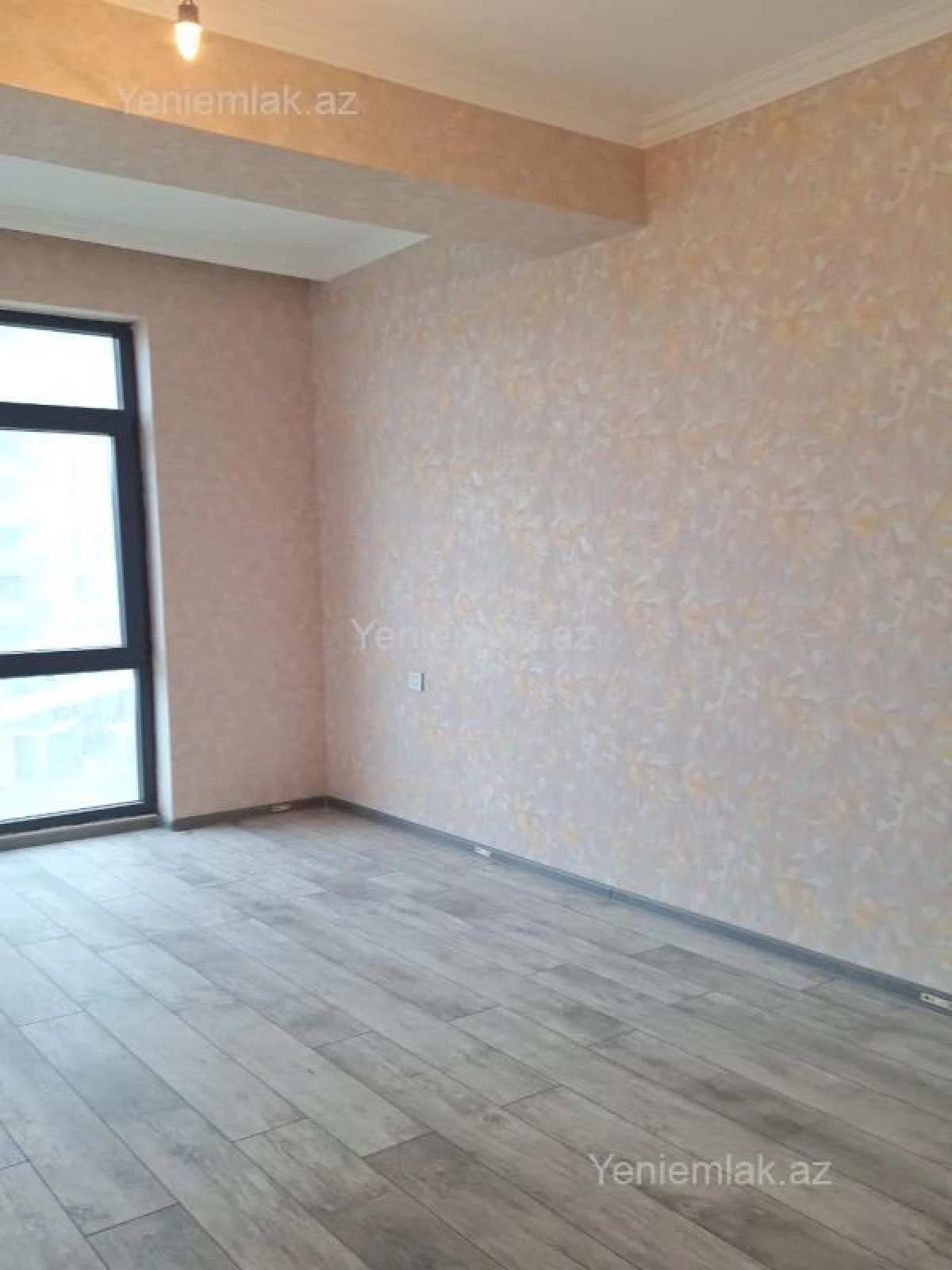 Satılır 3 otaqlı köhnə tikili 113 m²