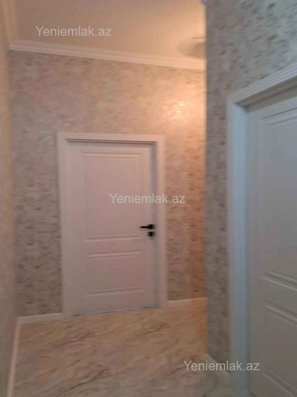 Satılır 3 otaqlı köhnə tikili 113 m²