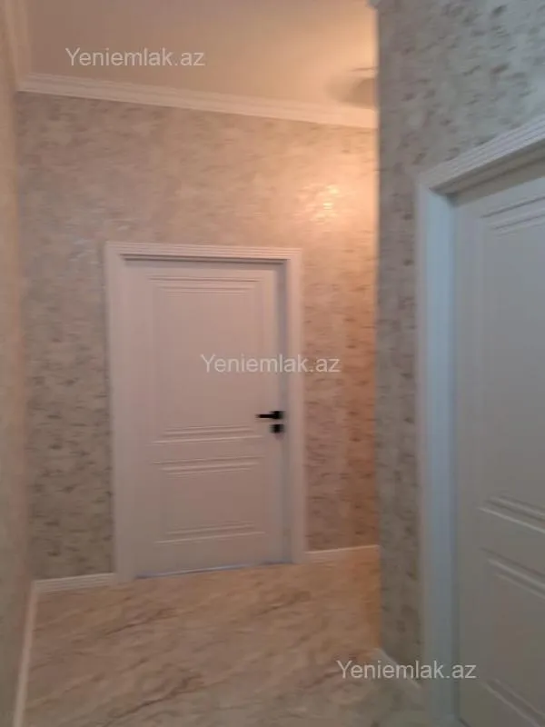 Satılır 3 otaqlı köhnə tikili 113 m²