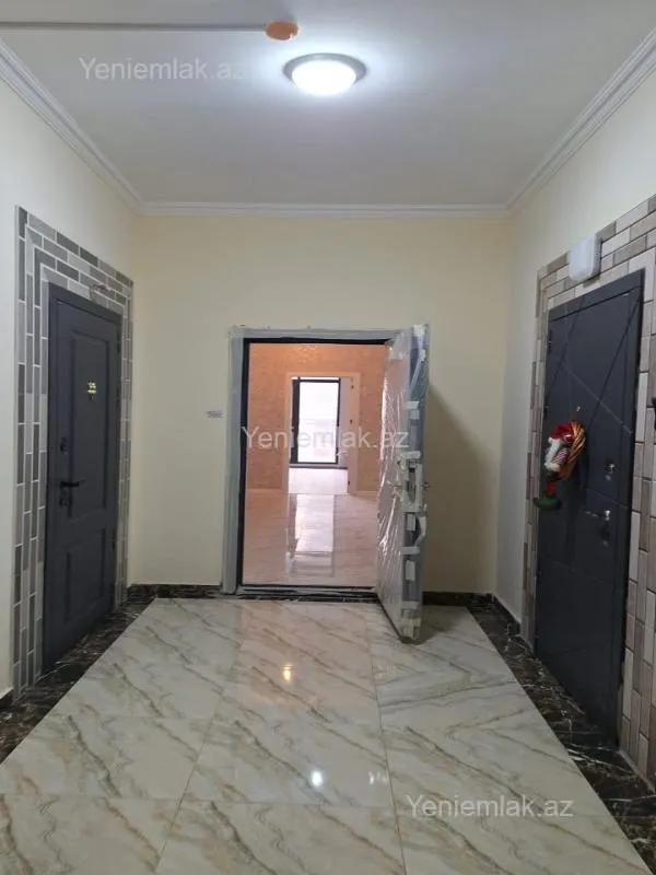 Satılır 3 otaqlı köhnə tikili 113 m²
