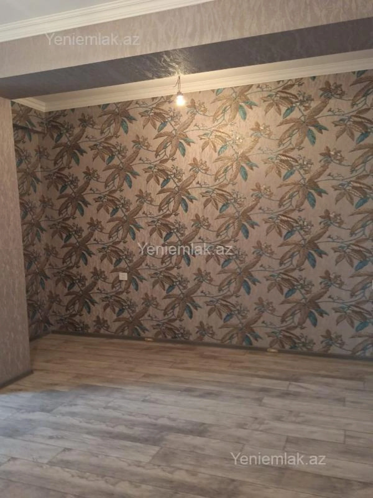 Satılır 3 otaqlı köhnə tikili 113 m²