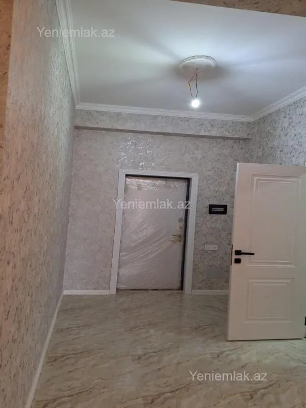 Satılır 3 otaqlı köhnə tikili 113 m²