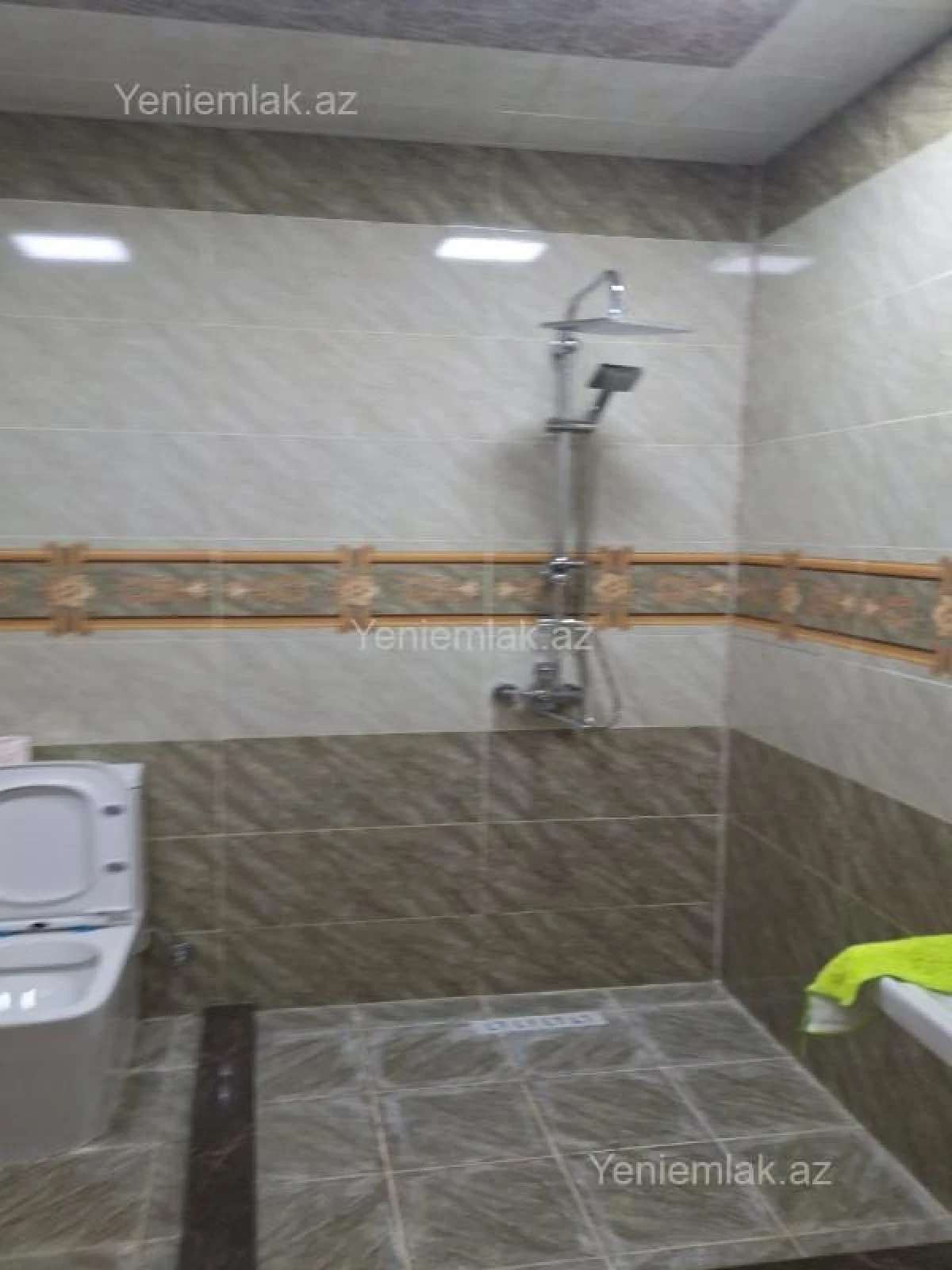 Satılır 3 otaqlı köhnə tikili 113 m²