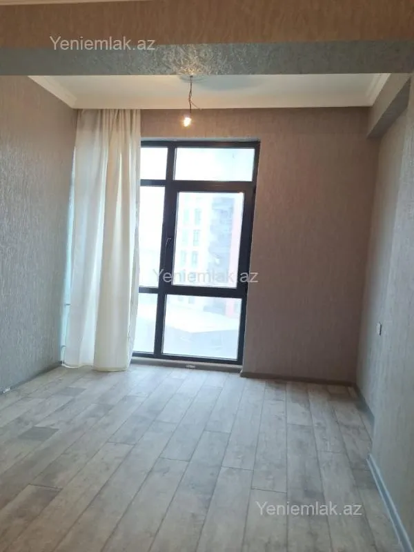 Satılır 3 otaqlı köhnə tikili 113 m²