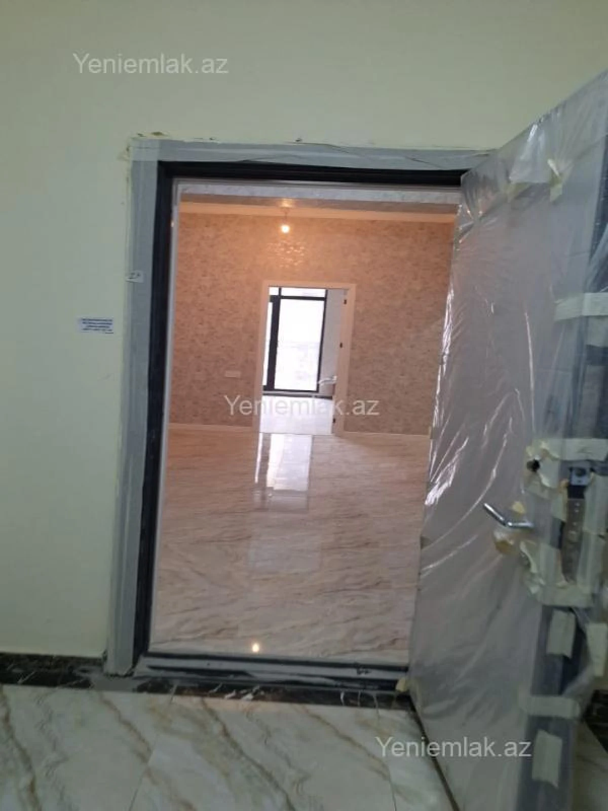 Satılır 3 otaqlı köhnə tikili 113 m²
