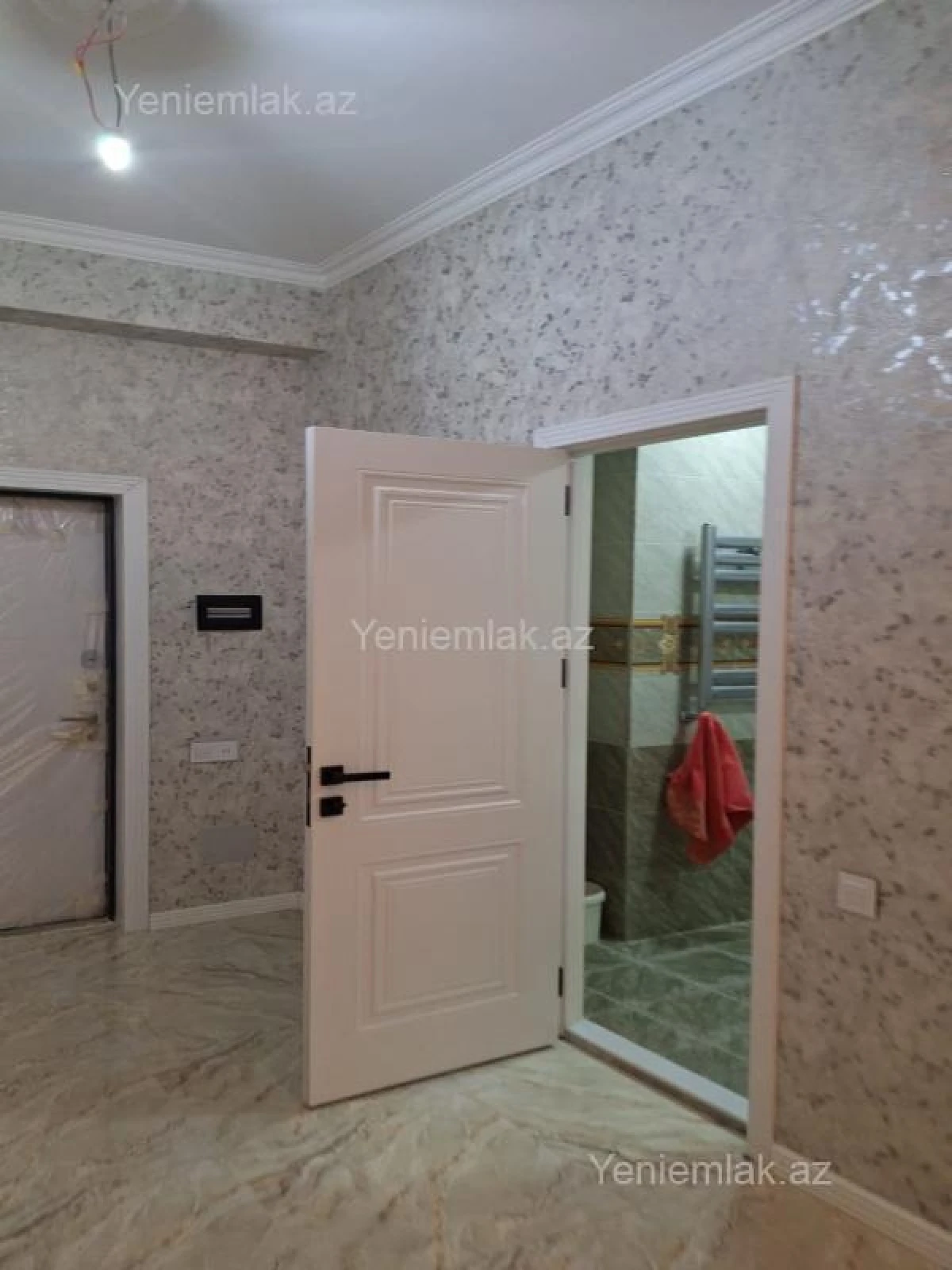 Satılır 3 otaqlı köhnə tikili 113 m²