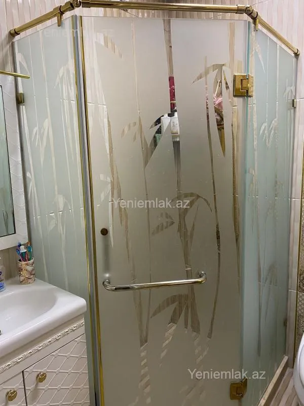 Satılır 2 otaqlı yeni tikili 75 m²