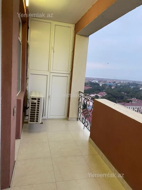 Satılır 2 otaqlı yeni tikili 75 m²