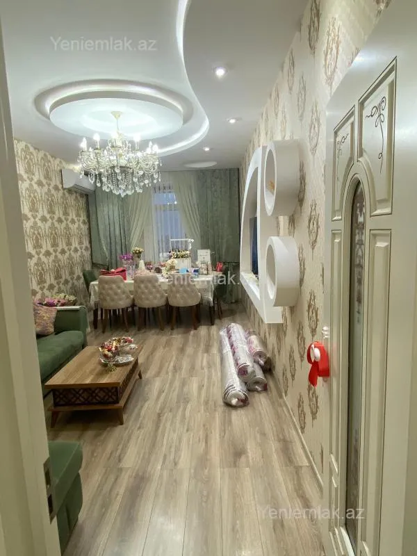 Satılır 2 otaqlı yeni tikili 75 m²