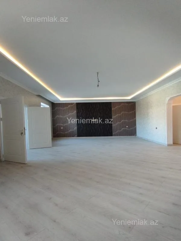 Satılır 6 otaqlı həyət evi 240 m²