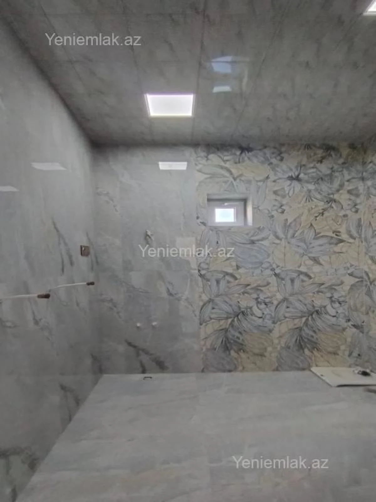 Satılır 6 otaqlı həyət evi 240 m²