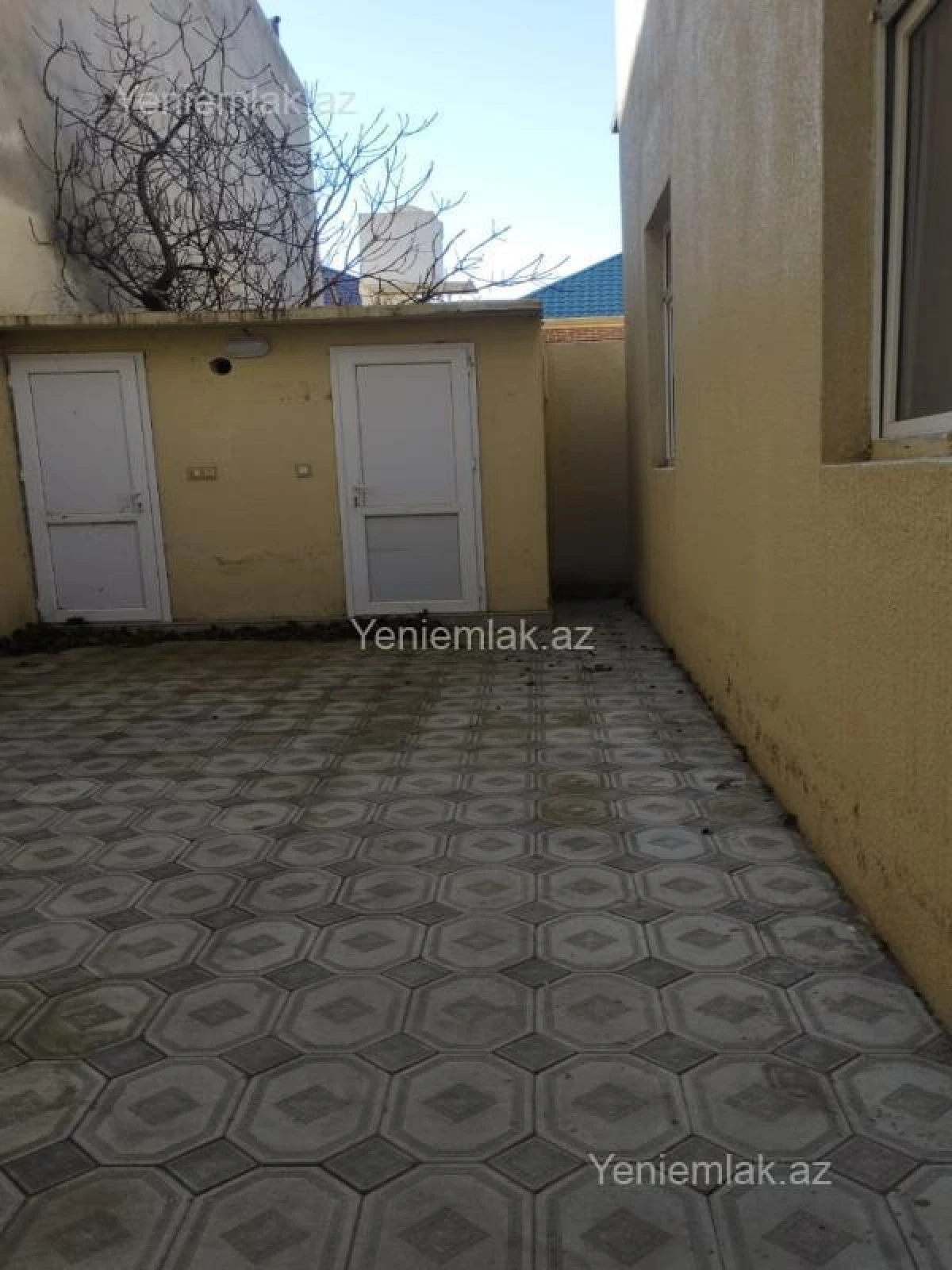 Satılır 6 otaqlı həyət evi 240 m²