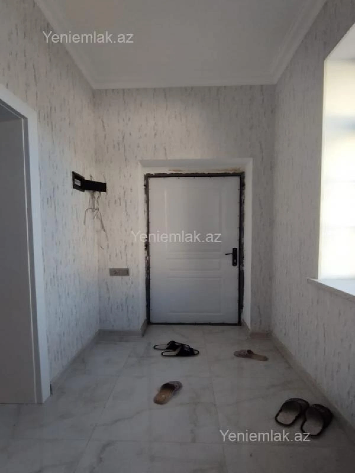 Satılır 6 otaqlı həyət evi 240 m²