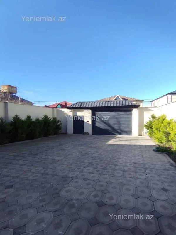 Satılır 6 otaqlı həyət evi 240 m²