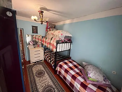 Satılır 2 otaqlı köhnə tikili 51 m²