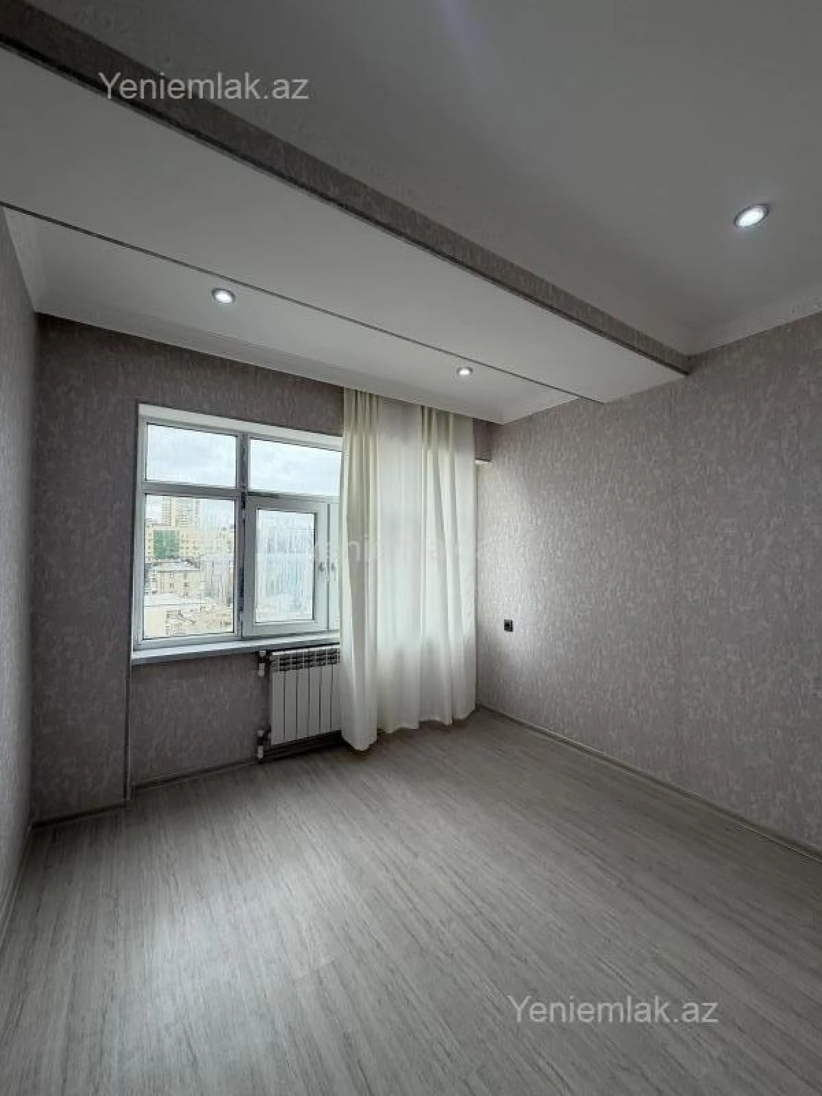 Satılır 2 otaqlı köhnə tikili 45 m²